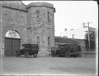 Fremantle Prison Gate 1928 047529pd